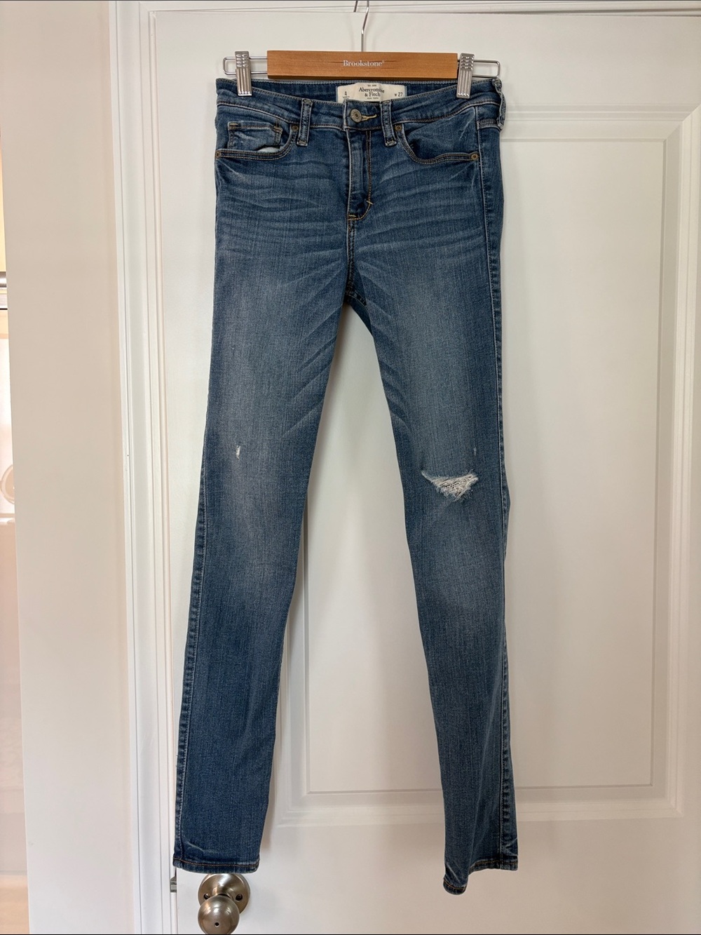 Abercrombie & Fitch Women's Distressed Skinny Jeans - Medium Blue